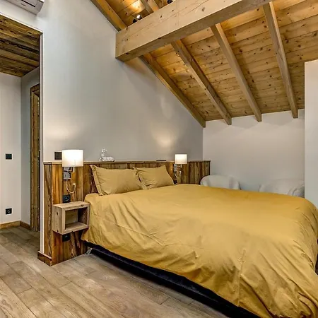 Chalet 1937 *